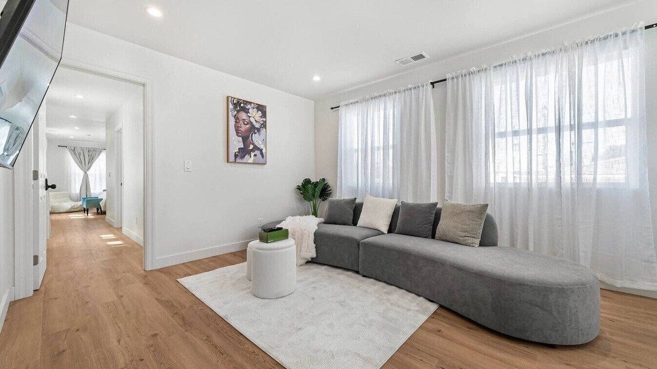 Photo of Livingroom in Hayward