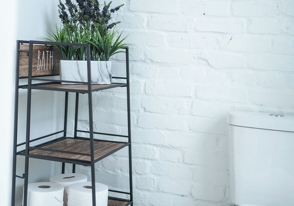 Photo of Bathroom in Livingston Park