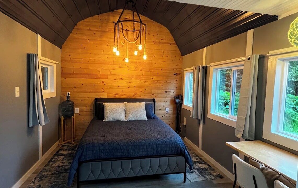 Photo of Bedroom in Diamond Ridge