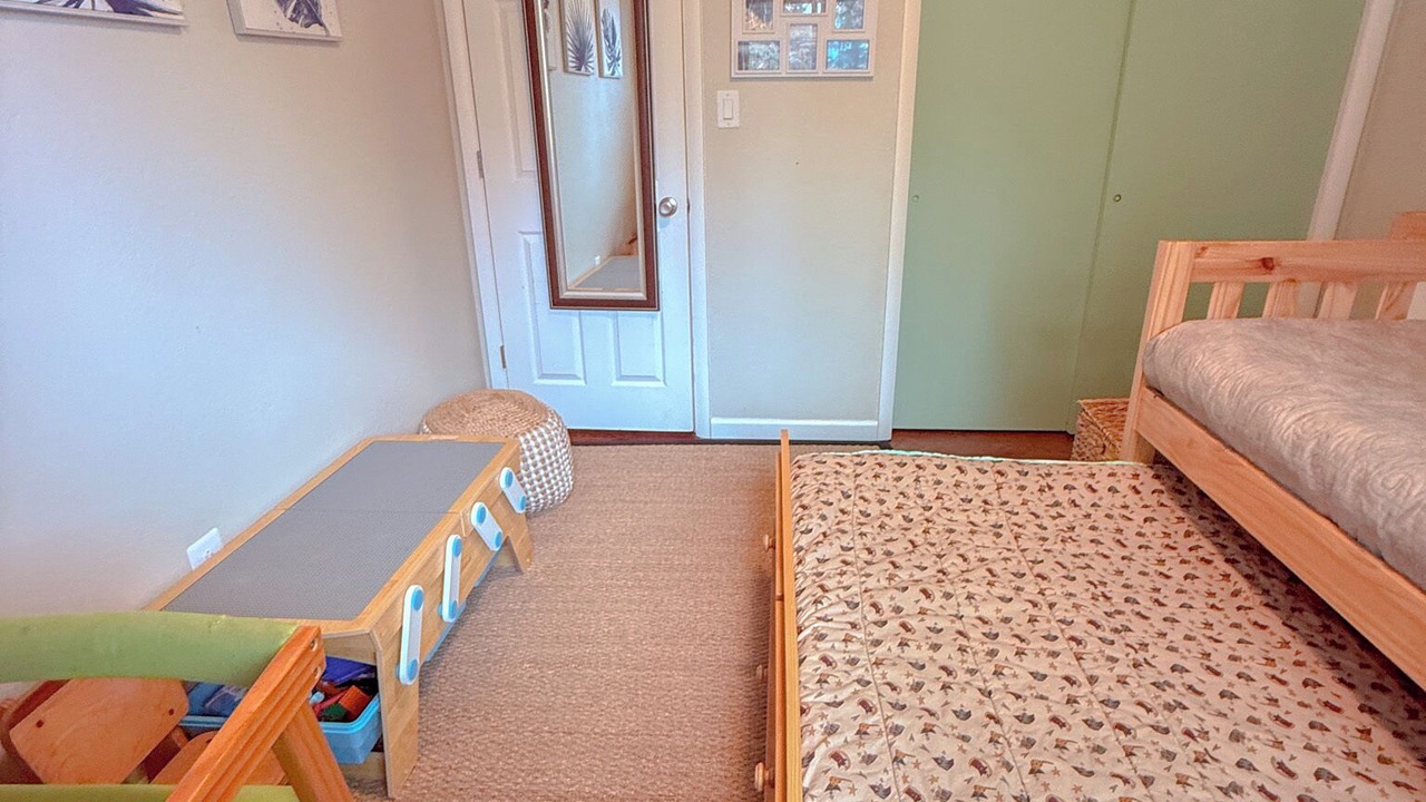Photo of Bedroom in Northeast Anchorage