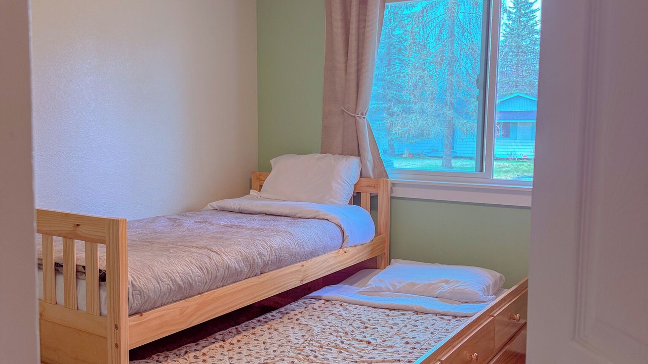 Photo of Bedroom in Northeast Anchorage