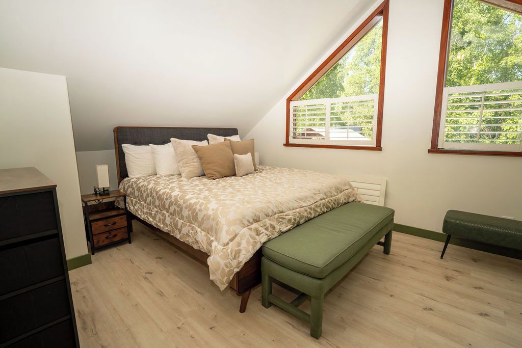 Photo of Bedroom in Talkeetna