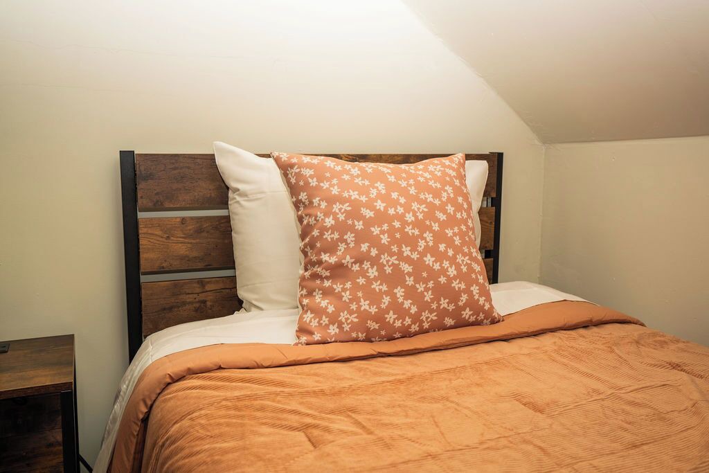 Photo of Bedroom in Talkeetna