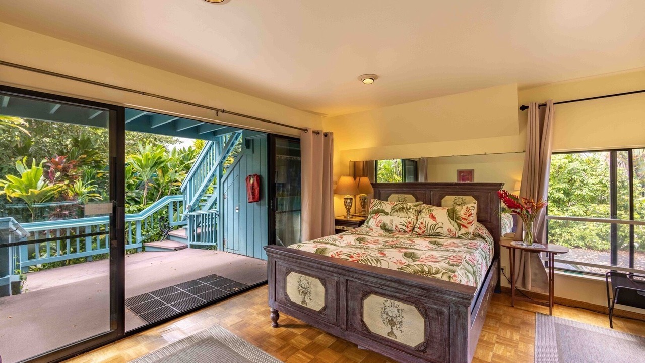 Photo of Bedroom in Haiku