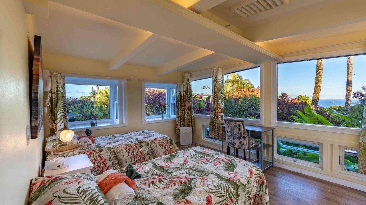 Photo of Bedroom in Haiku