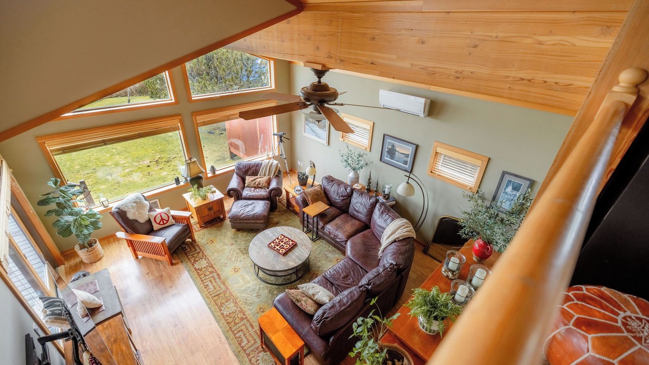 Photo of Livingroom in Sitka