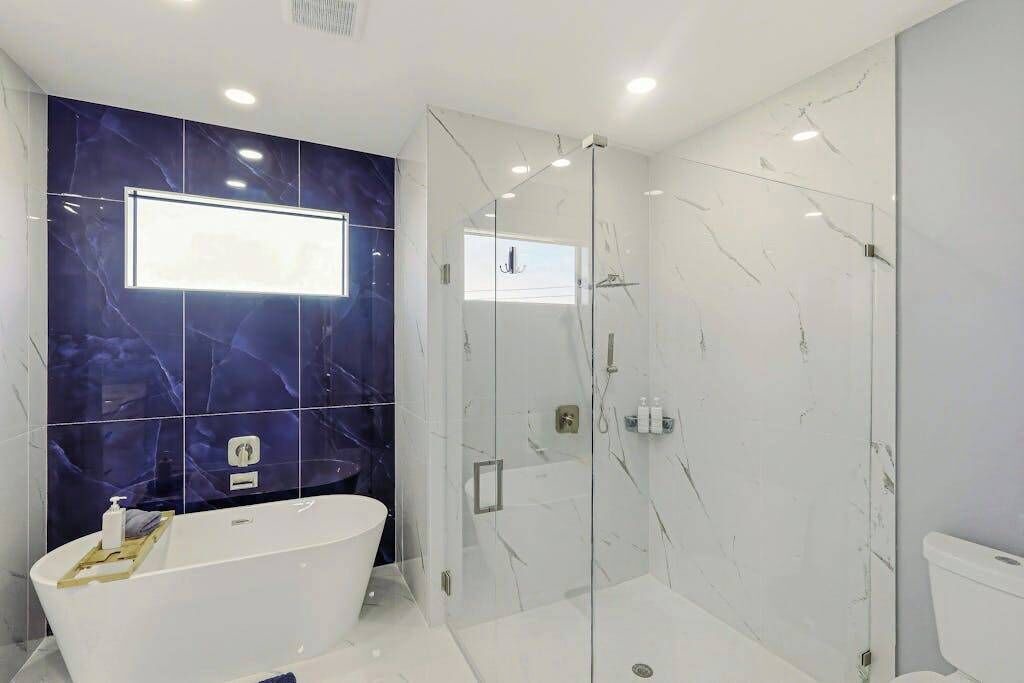 Photo of Bathroom in Trafalgar