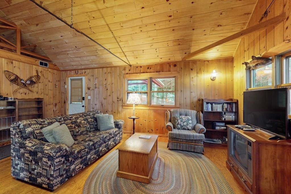 Photo of Livingroom in Greenville Junction