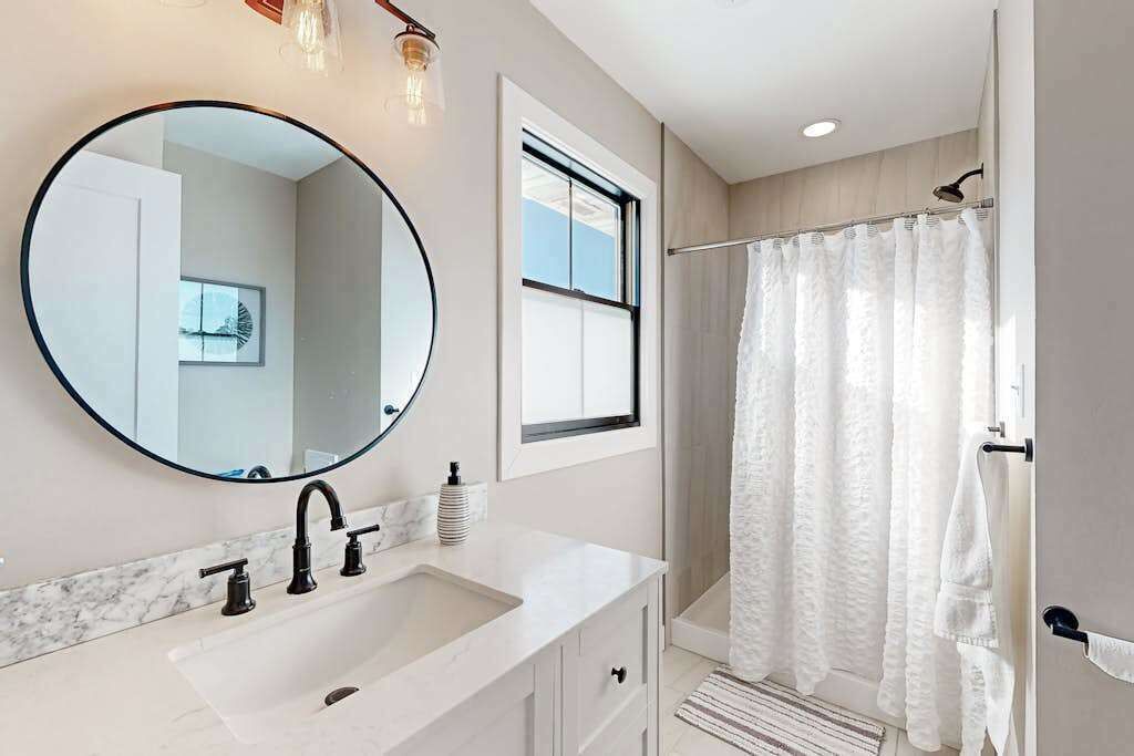 Photo of Bathroom in Fenwick Island
