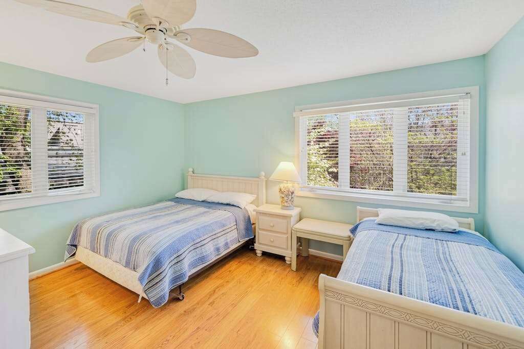 Photo of Bedroom in Country Club Estates