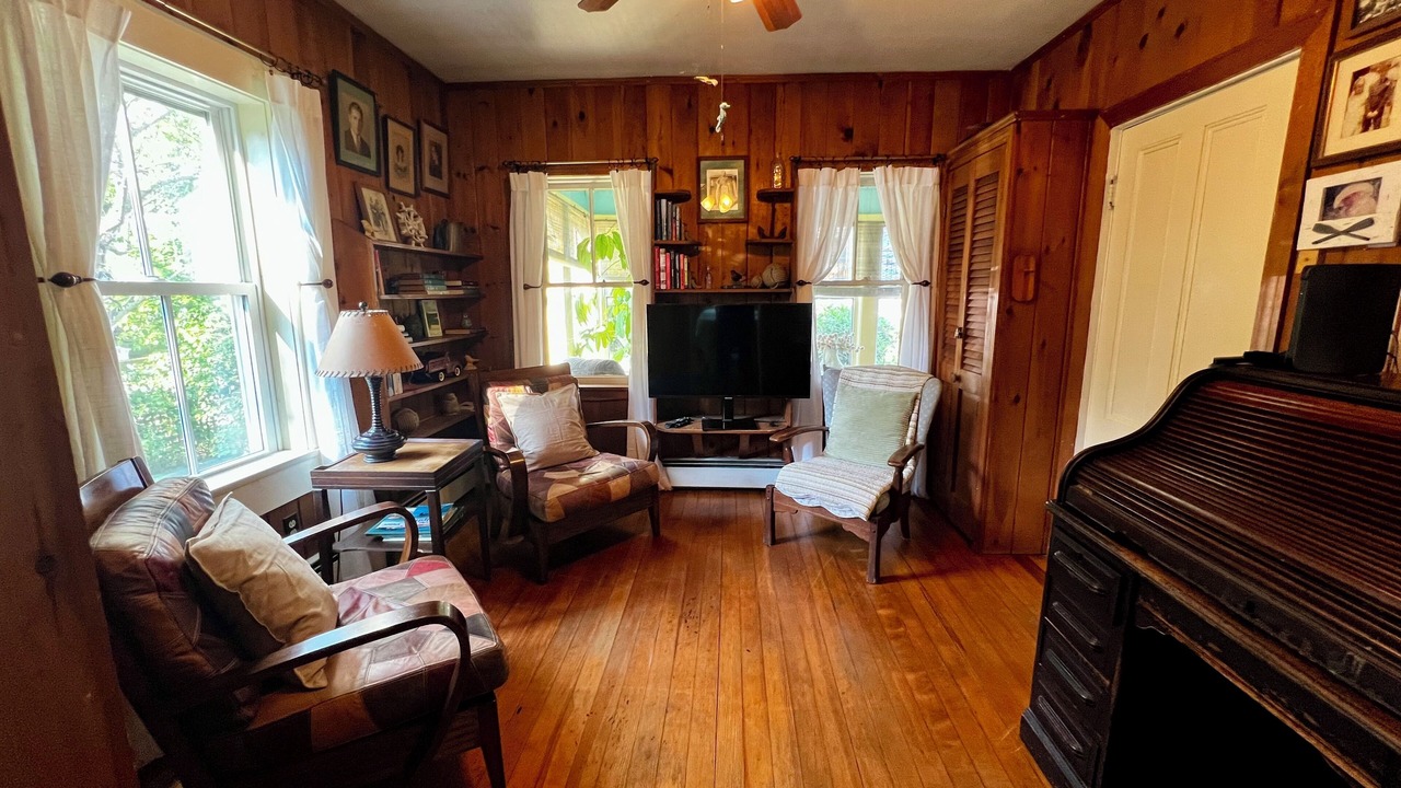 Photo of Livingroom in Block Island