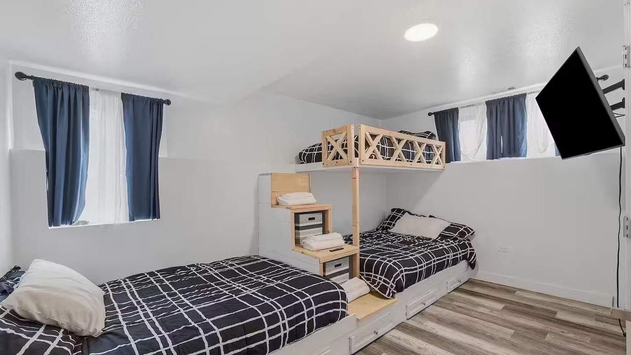 Photo of Bedroom in Nikiski