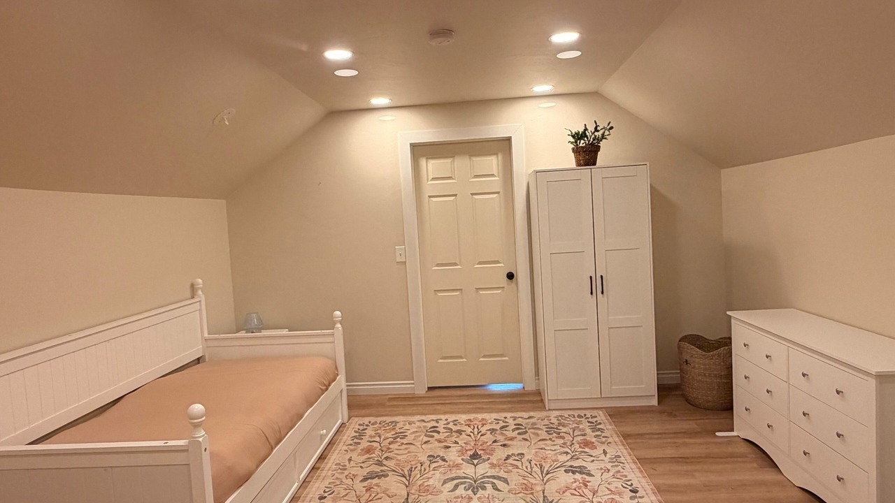 Photo of Bedroom in Happy Valley