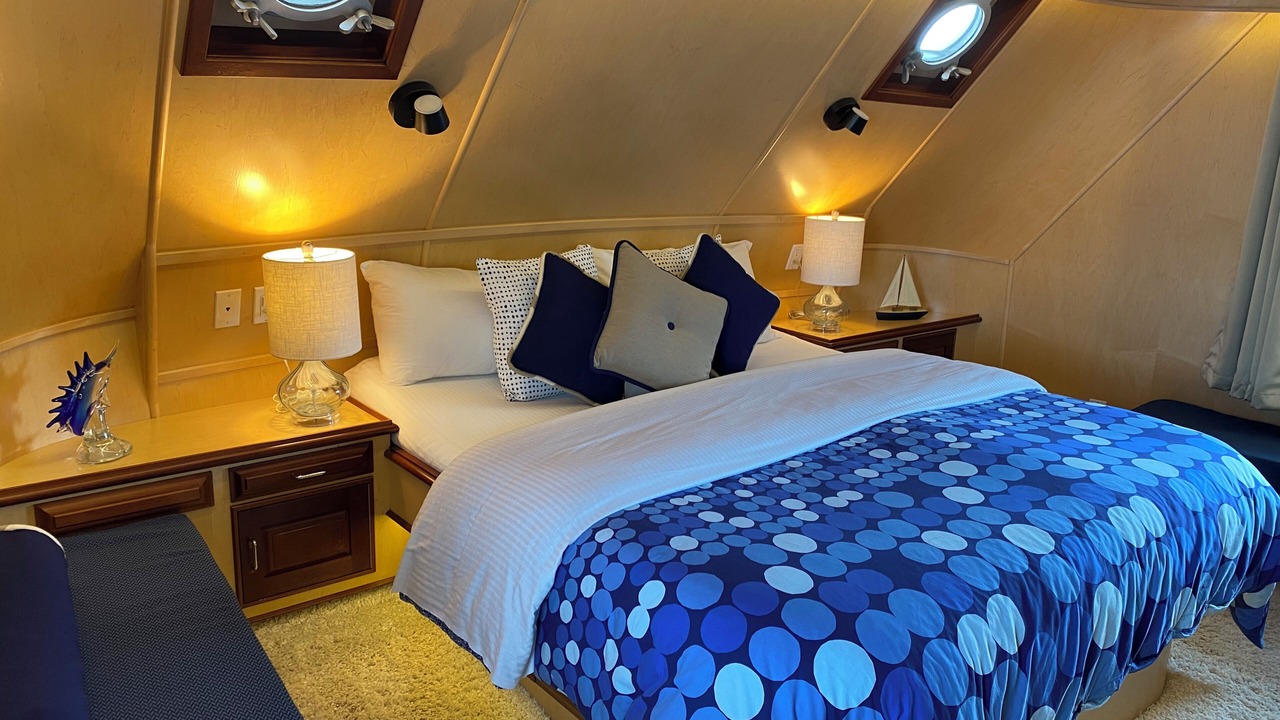 Photo of Bedroom in Sitka