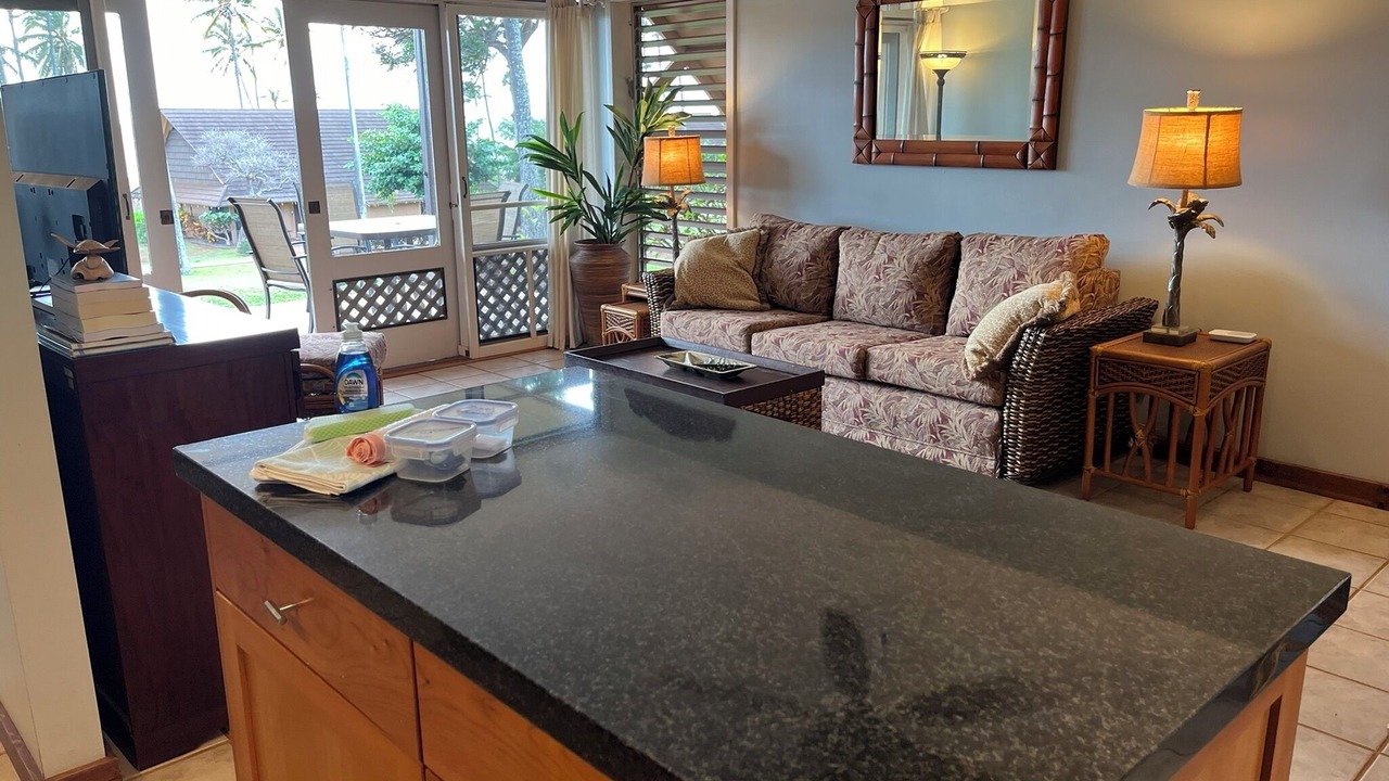 Photo of Livingroom in Maunaloa