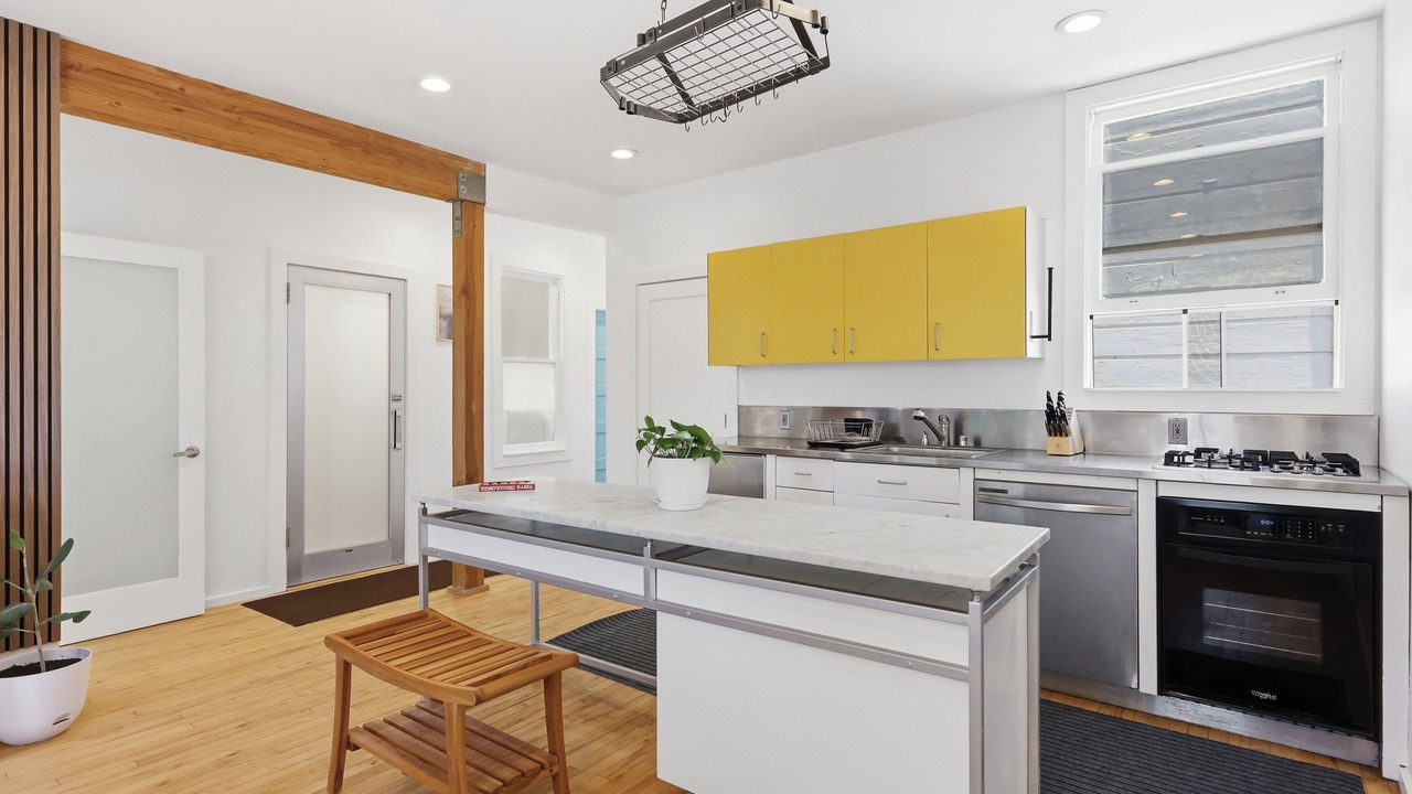 Photo of Kitchen in China Basin