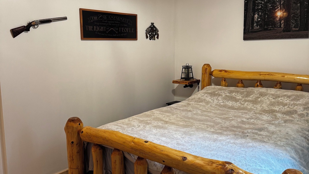 Photo of Bedroom in Crystal