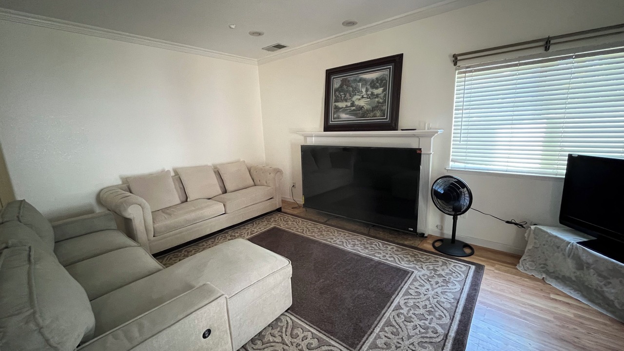 Photo of Livingroom in Livermore