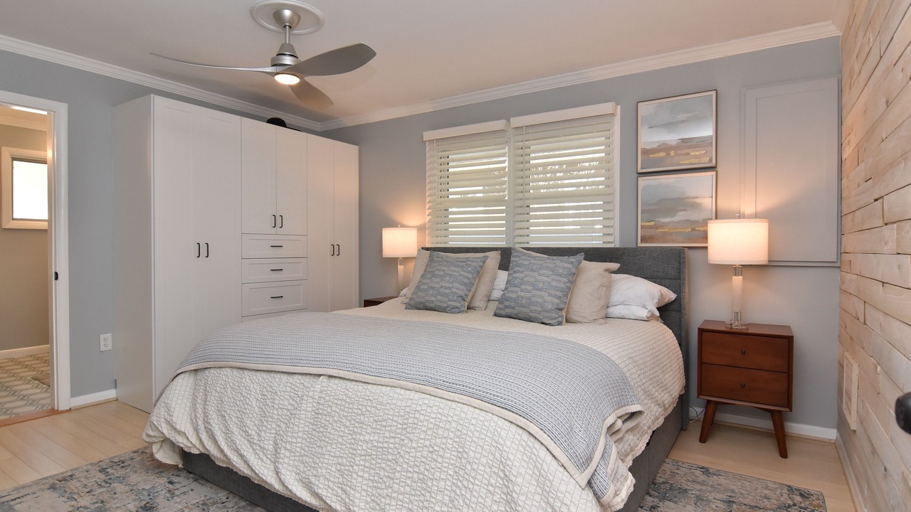 Photo of Bedroom in Country Club Estates