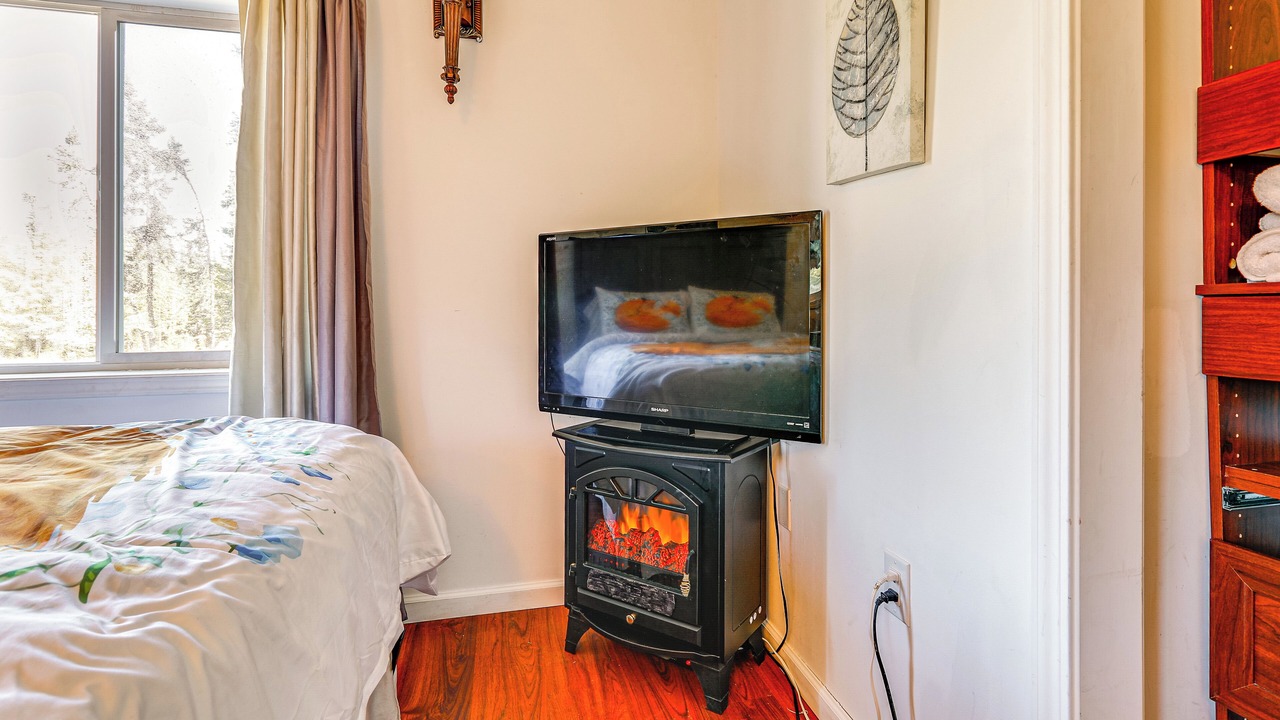 Photo of Bedroom in Delta Junction