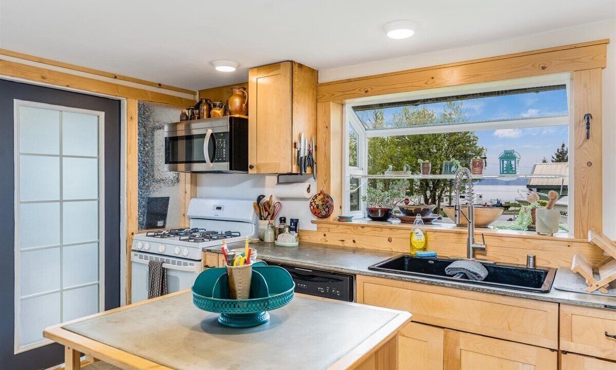 Photo of Kitchen in Seward