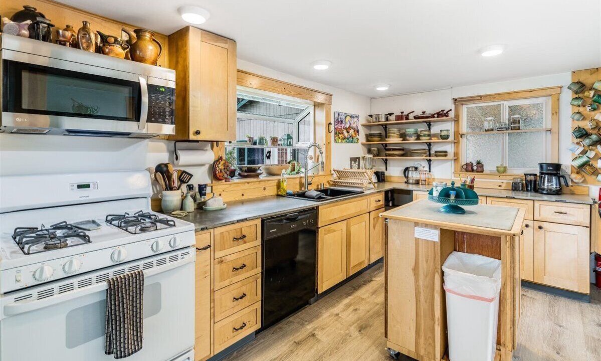 Photo of Kitchen in Seward