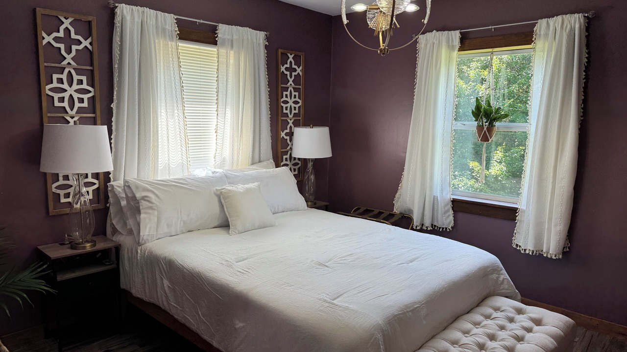 Photo of Bedroom in Oakland