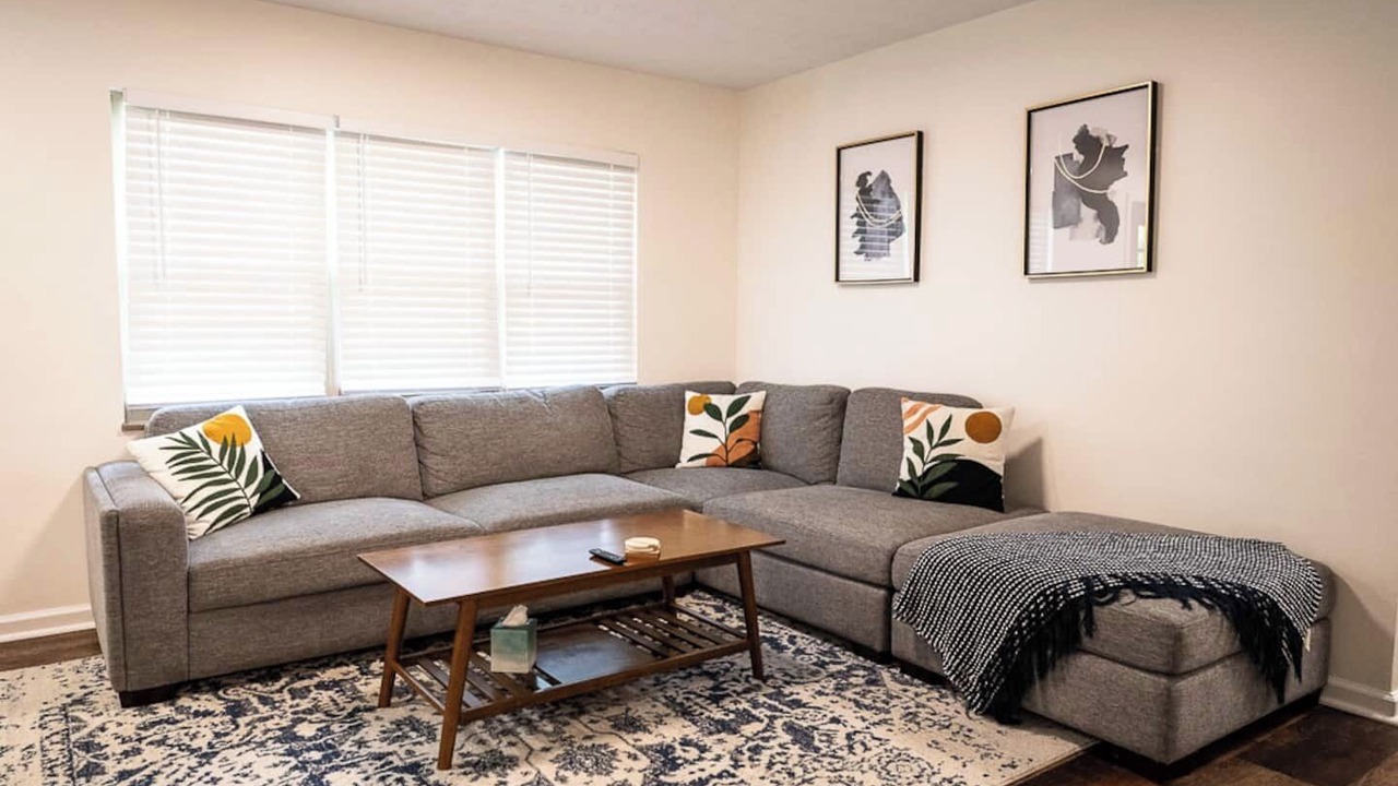 Photo of Livingroom in Grove City