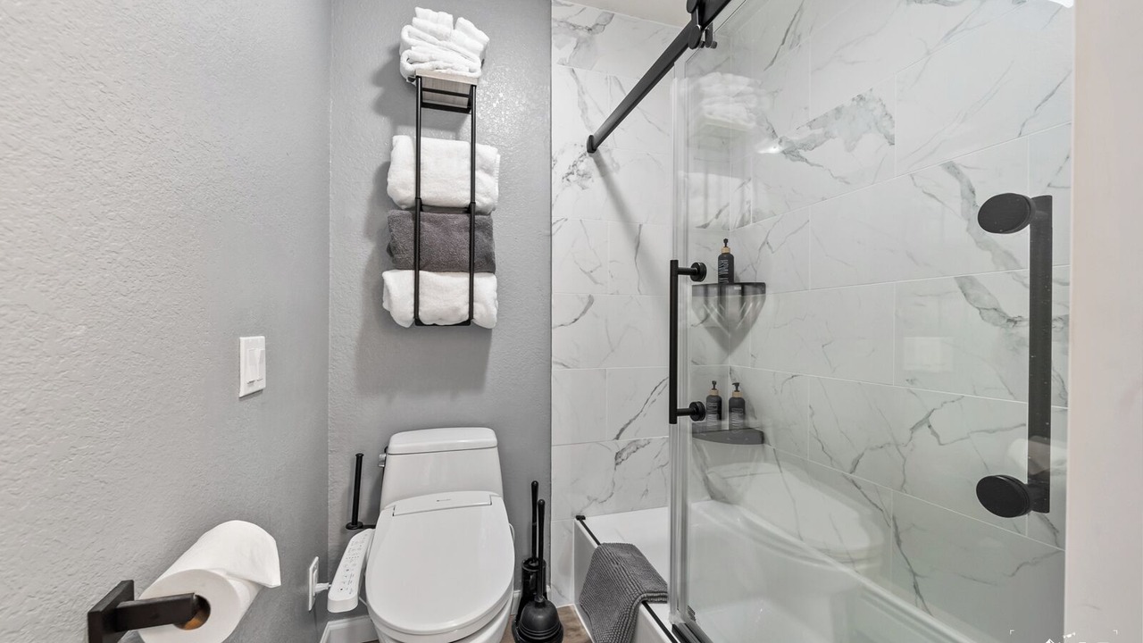 Photo of Bathroom in Huffman - O' Malley