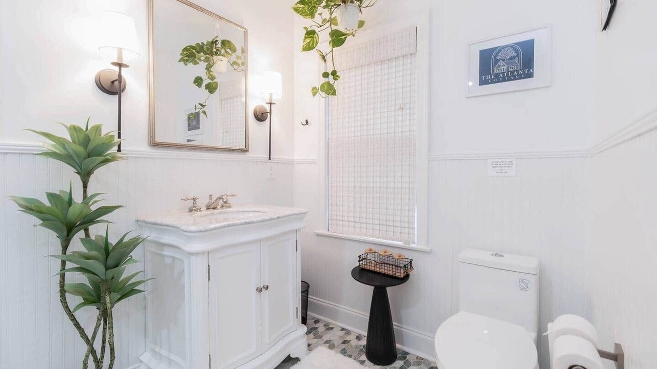 Photo of Bathroom in Jefferson Park