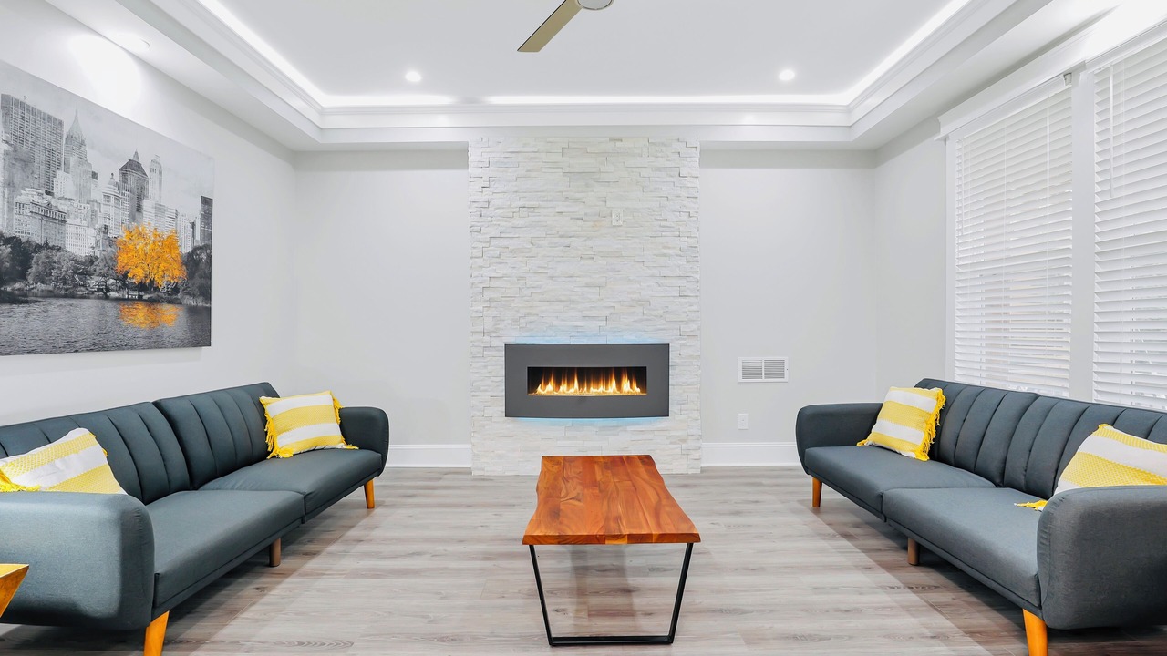 Photo of Livingroom in Near East Columbus