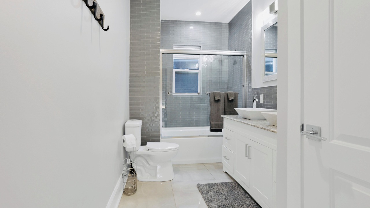 Photo of Bathroom in Near East Columbus