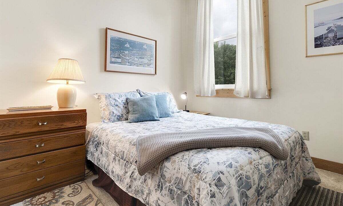 Photo of Bedroom in Bethel