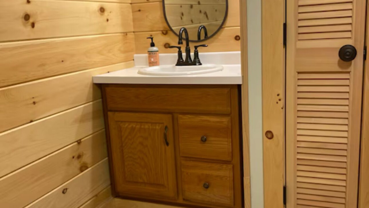 Photo of Bathroom in Kingfield