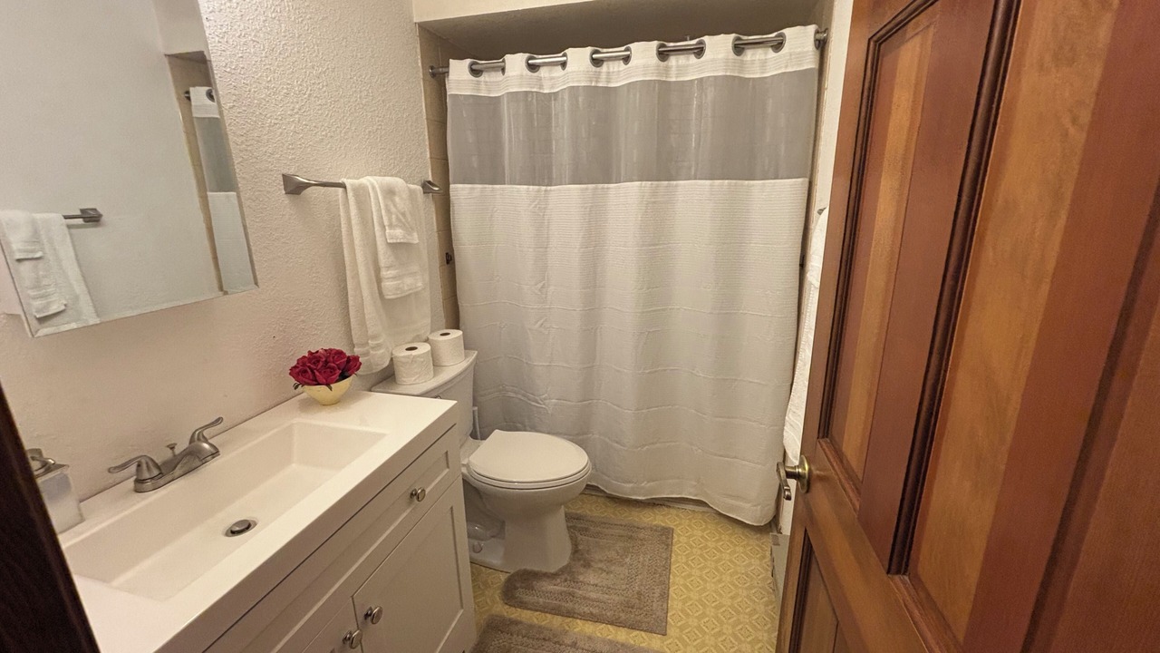 Photo of Bathroom in Mendenhaven