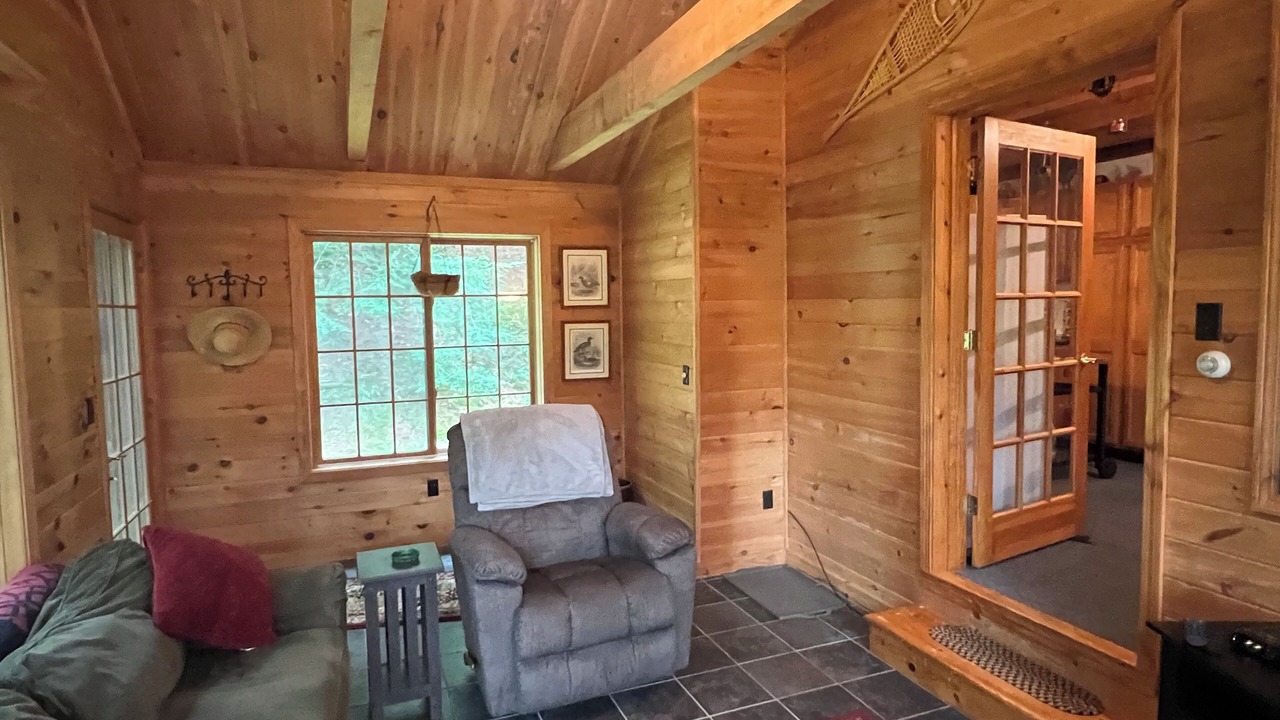 Photo of Livingroom in Caratunk