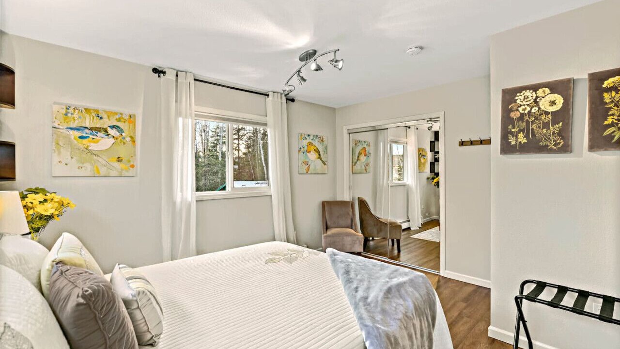 Photo of Bedroom in Taku - Campbell