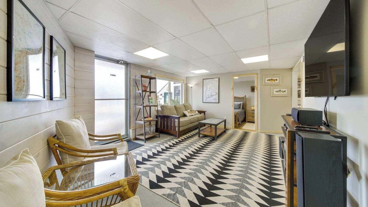 Photo of Livingroom in Northeast Somerset