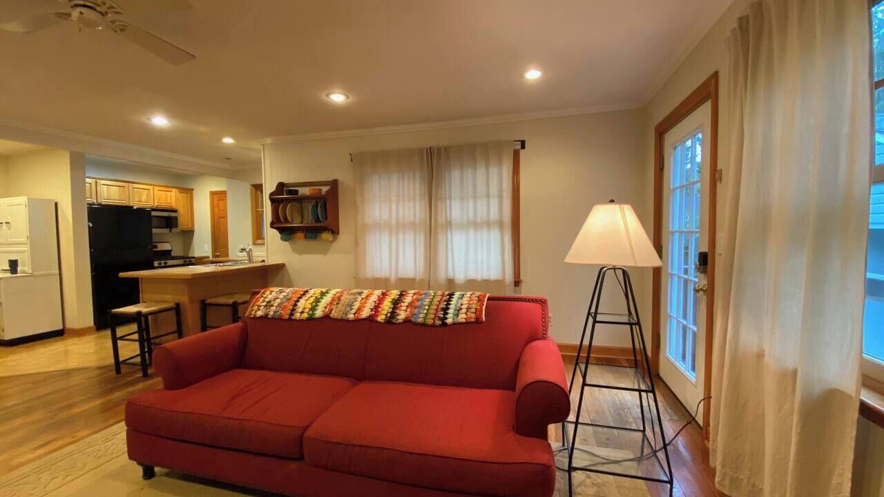 Photo of Livingroom in Clintonville