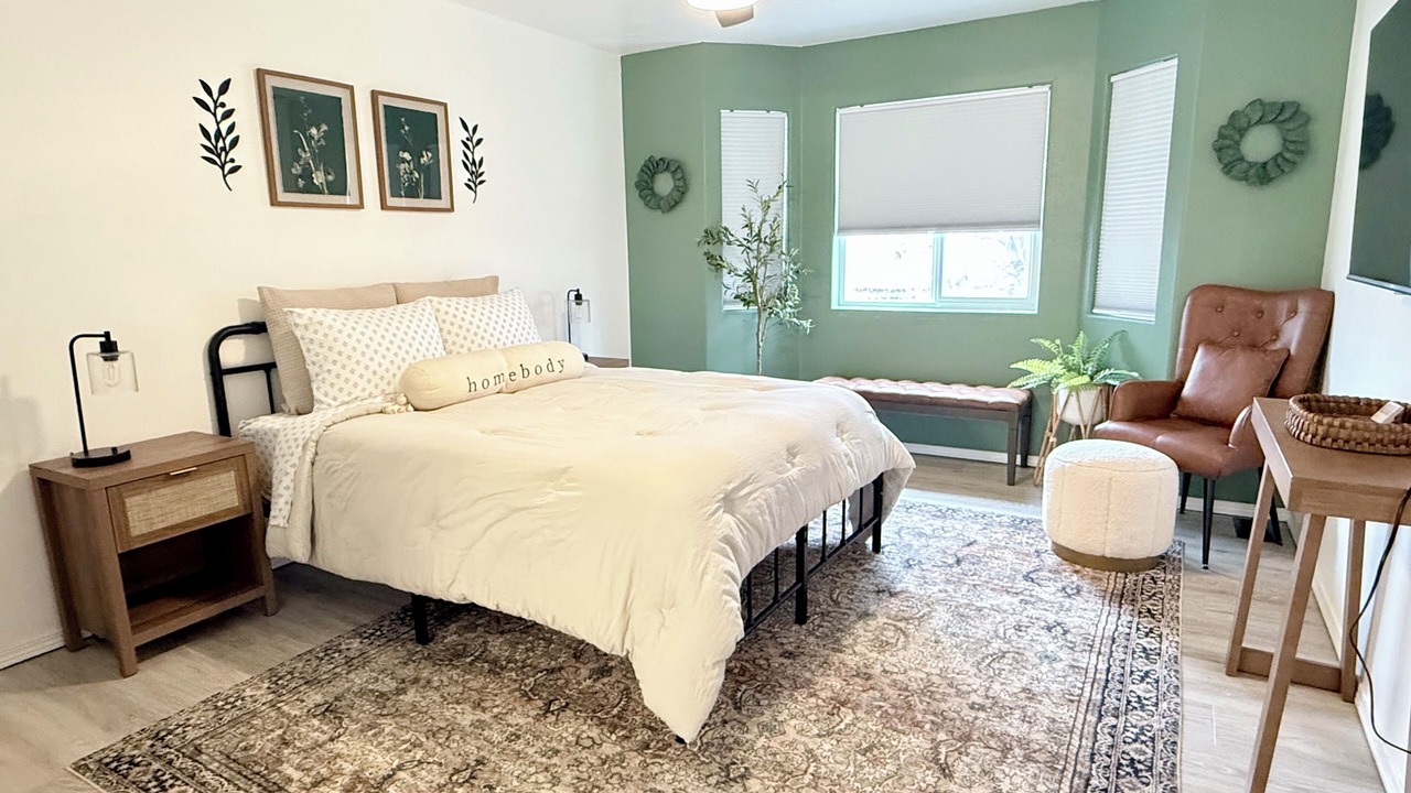 Photo of Bedroom in University Area