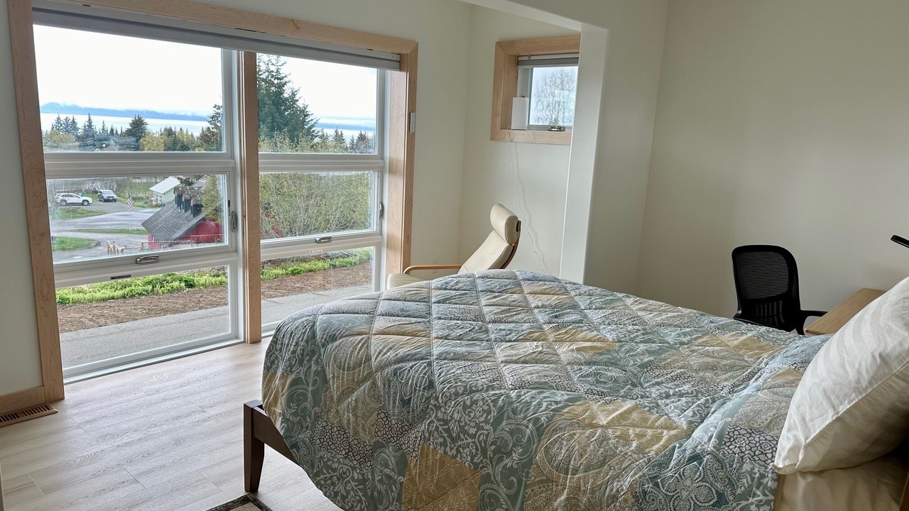 Photo of Bedroom in Homer