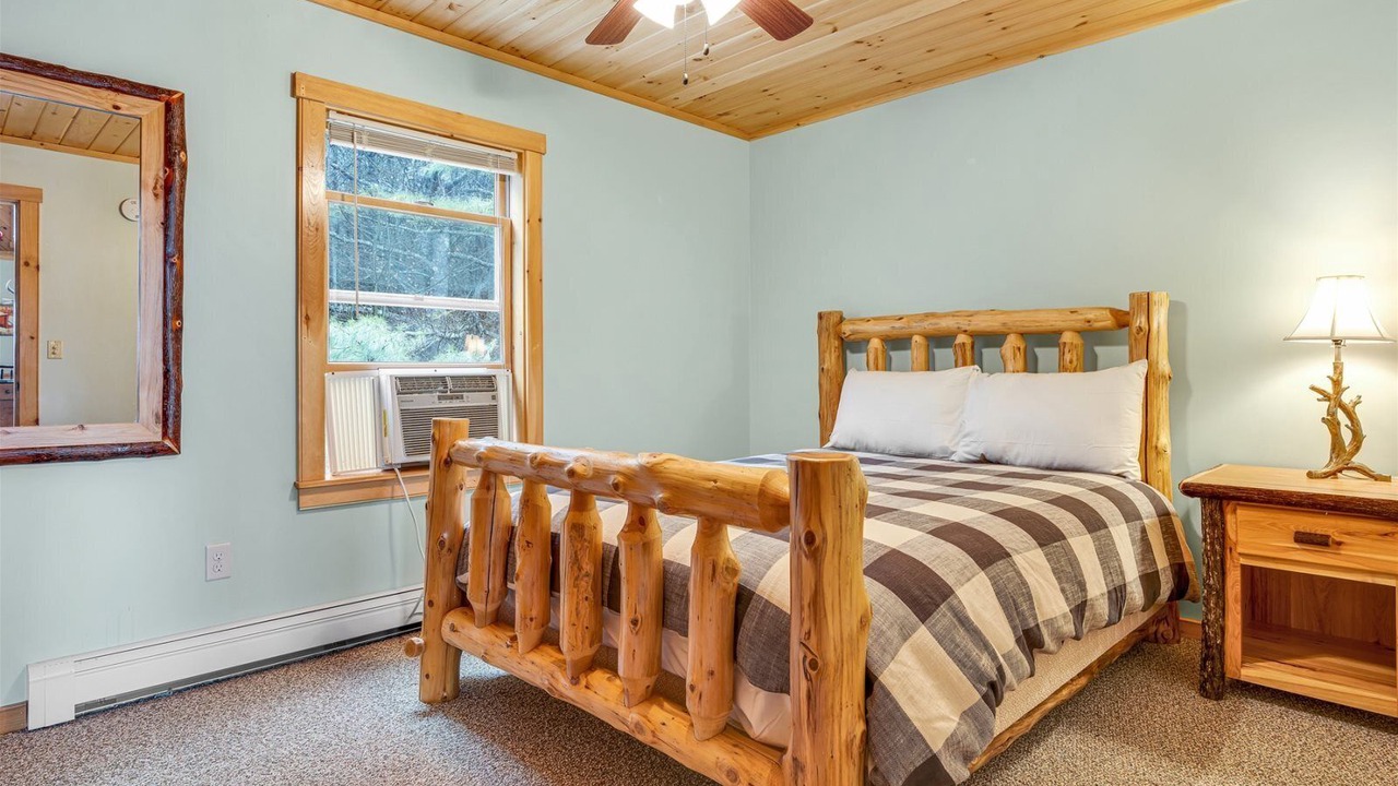 Photo of Bedroom in Bethel