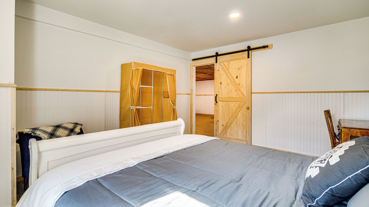Photo of Bedroom in East Dixfield
