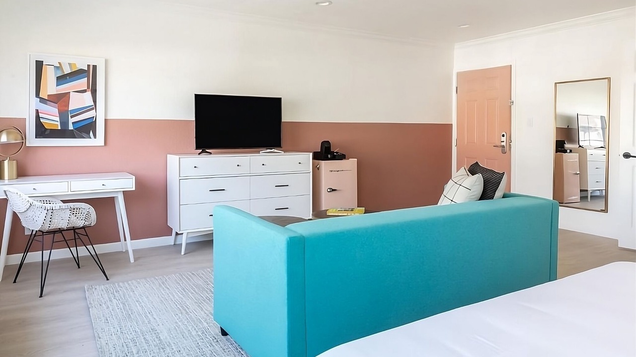 Photo of Bedroom in Piedmont Avenue