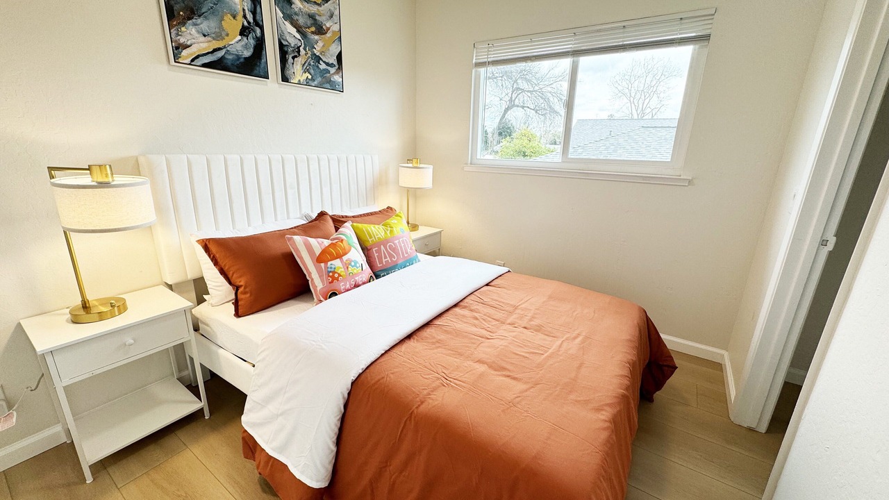 Photo of Bedroom in Northside