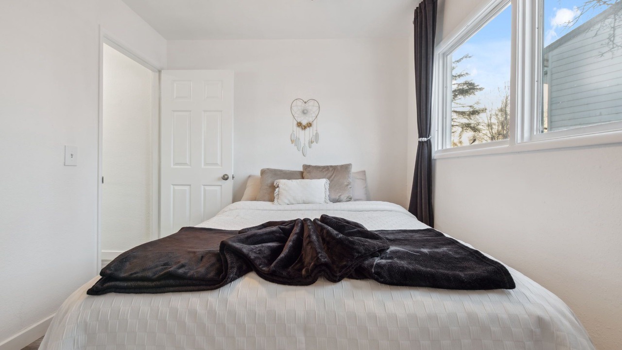 Photo of Bedroom in Turnagain