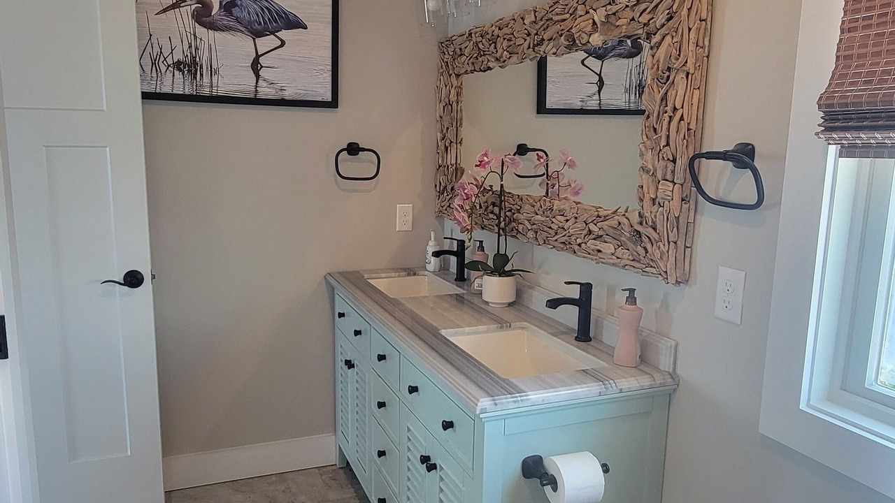 Photo of Bathroom in Broadkill Beach