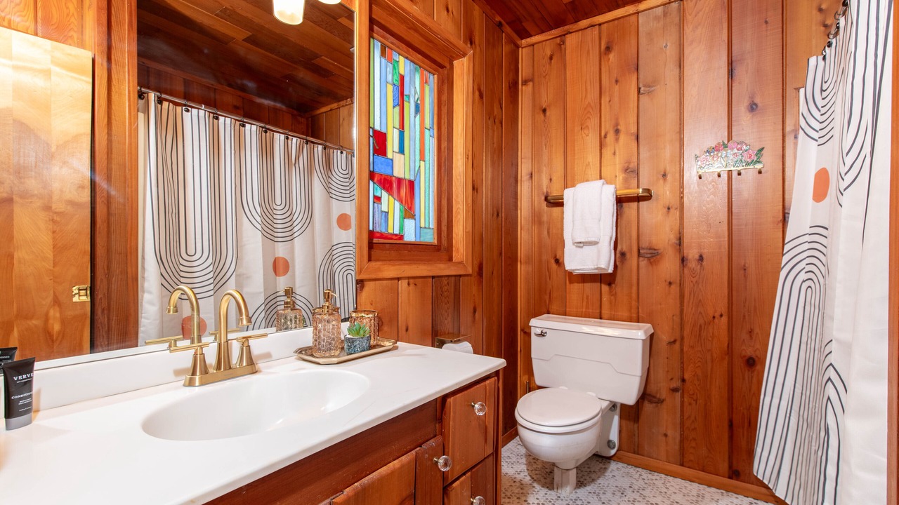 Photo of Bathroom in Ketchikan