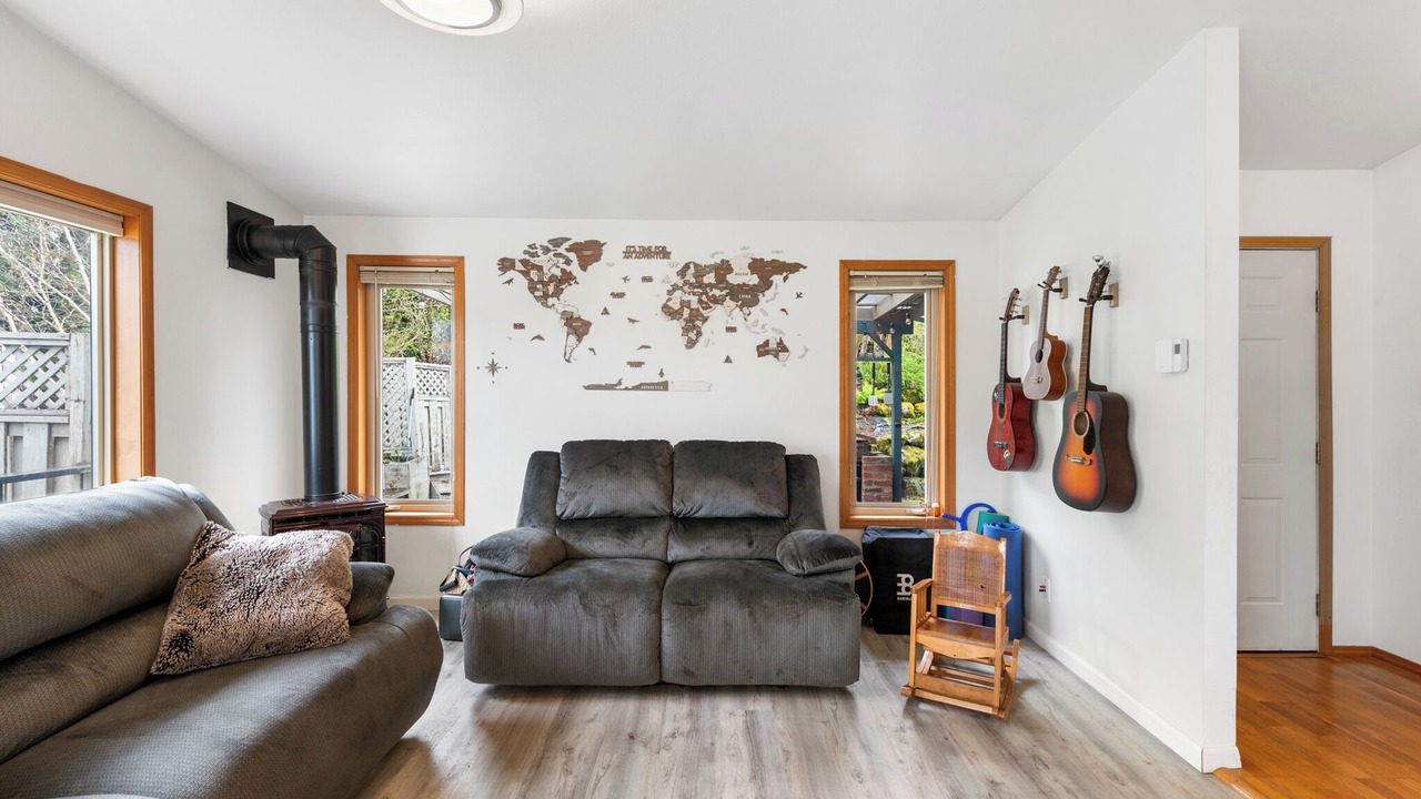 Photo of Livingroom in Salmon Creek
