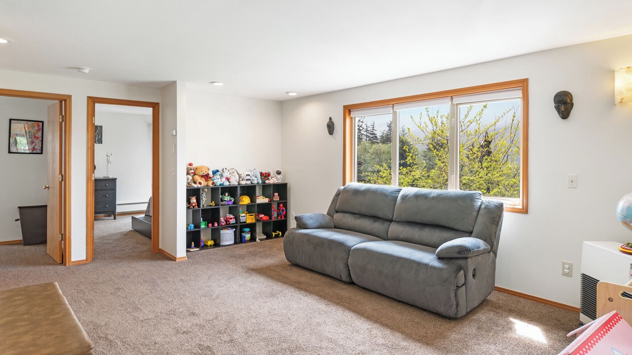 Photo of Livingroom in Salmon Creek